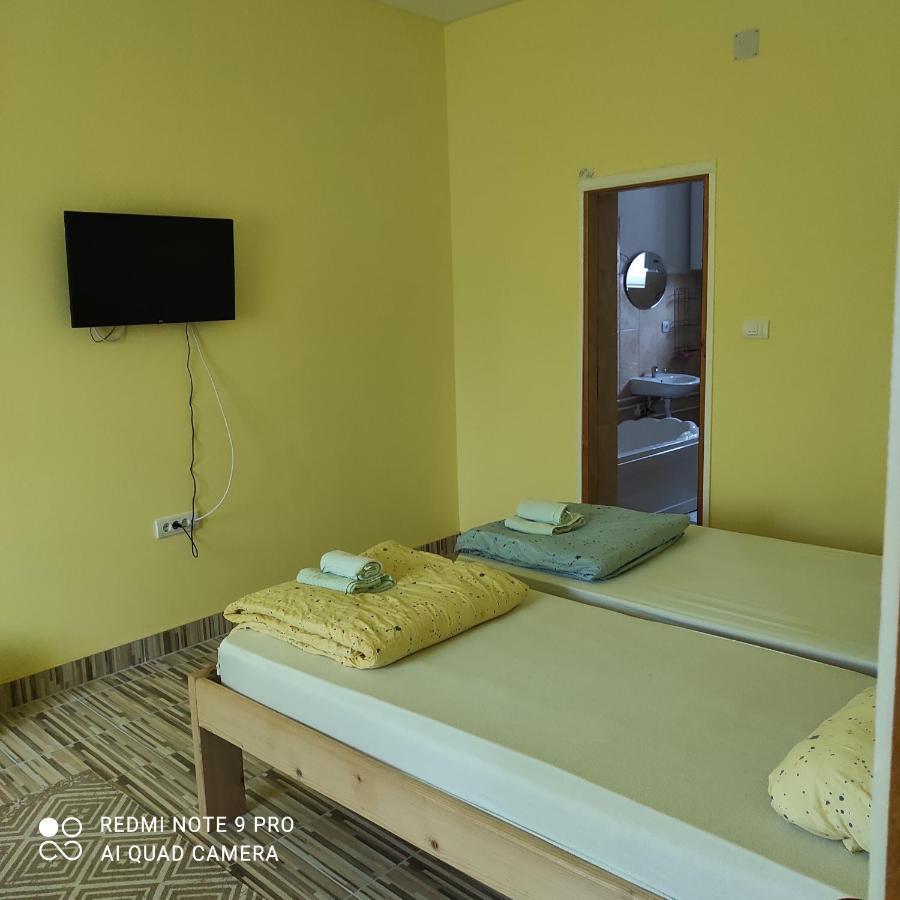 Mirella33 Palić Exterior foto